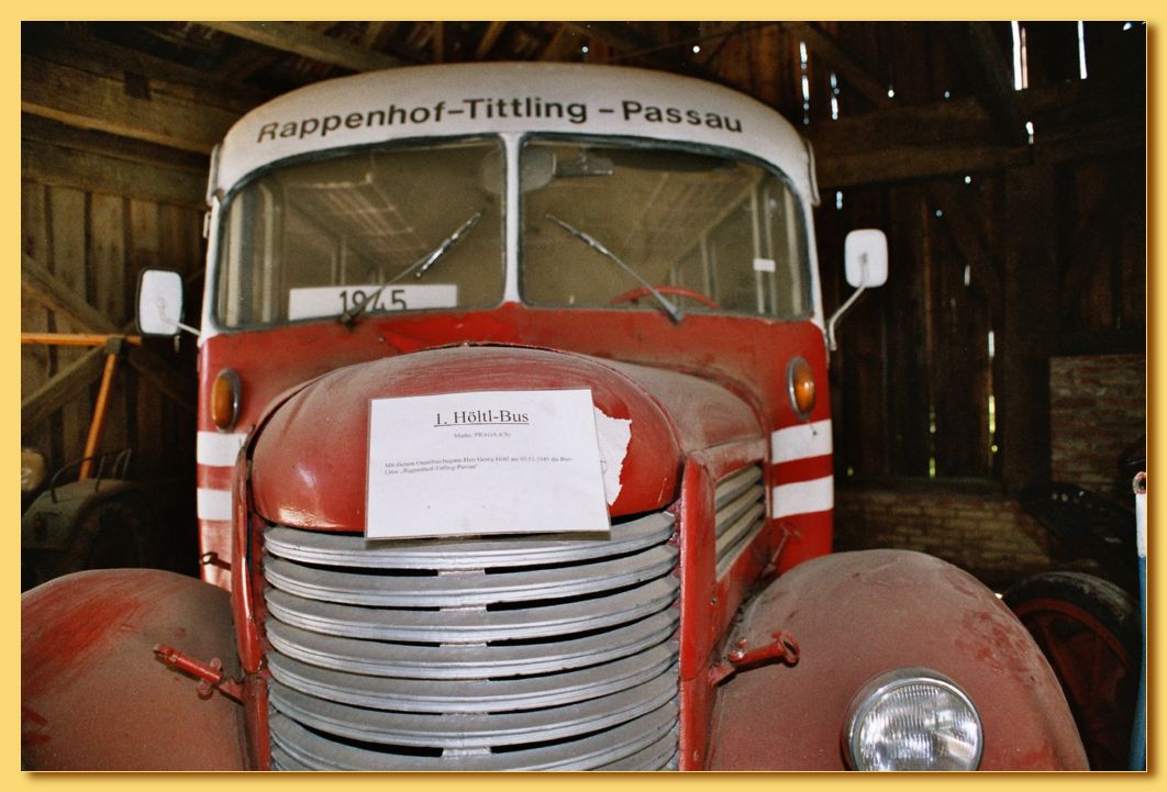 1 Rotelbus von Hltl