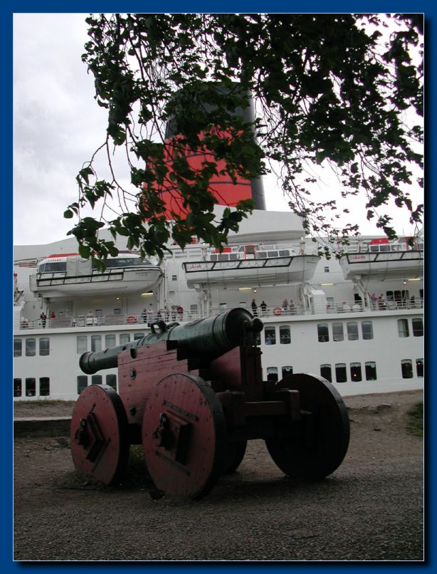 Queen Elisabeth 2