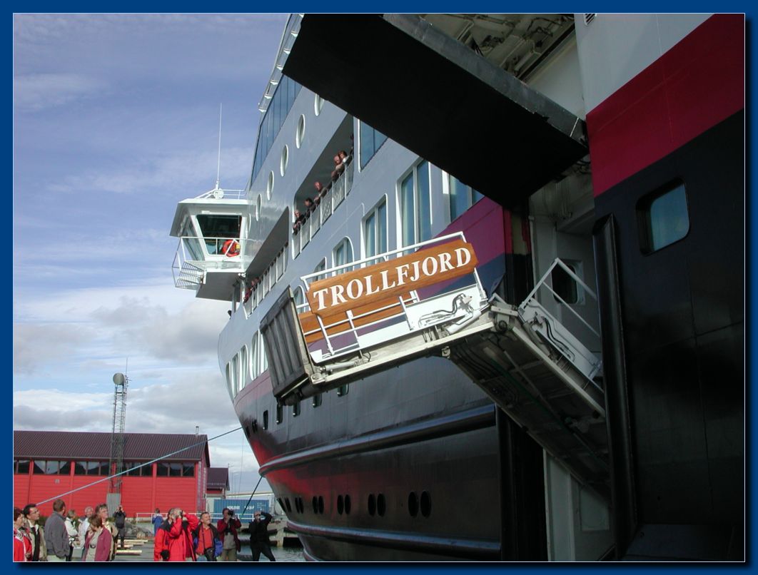 MS Trollfjord in Stokmarknes