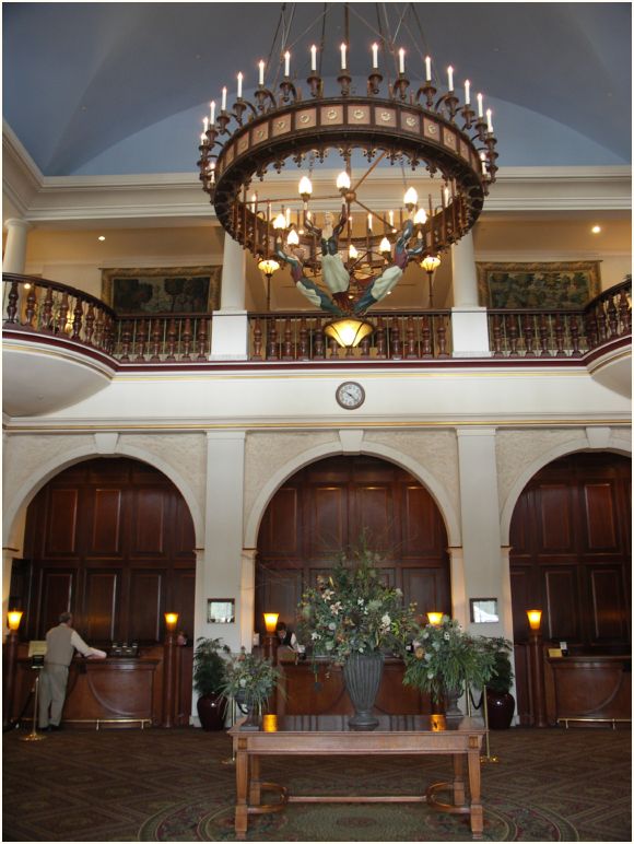 lake louise hotel