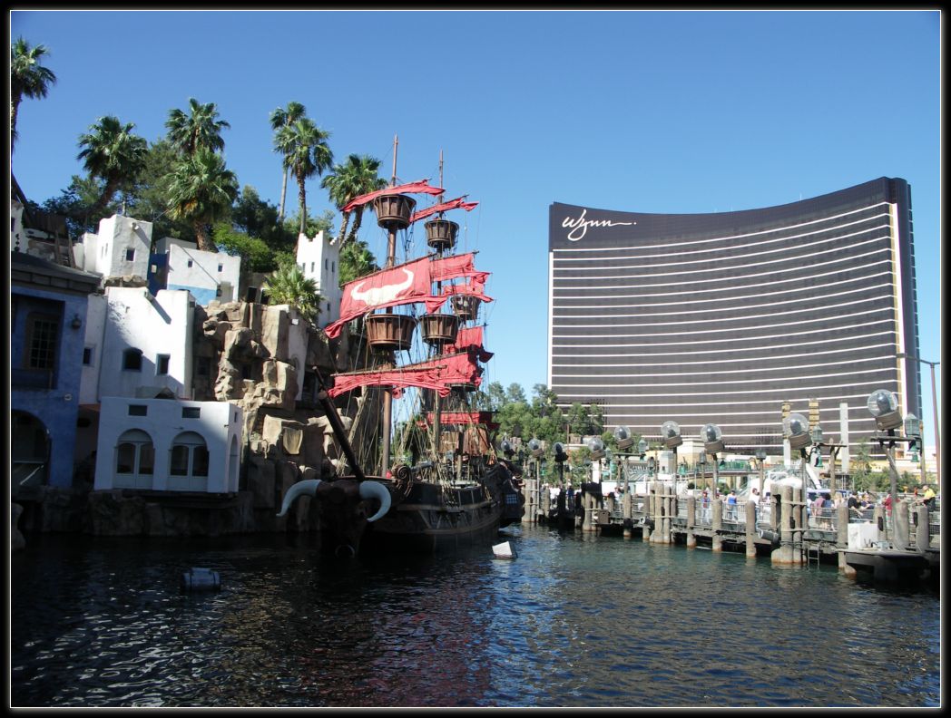 hotel wynn + treasure island