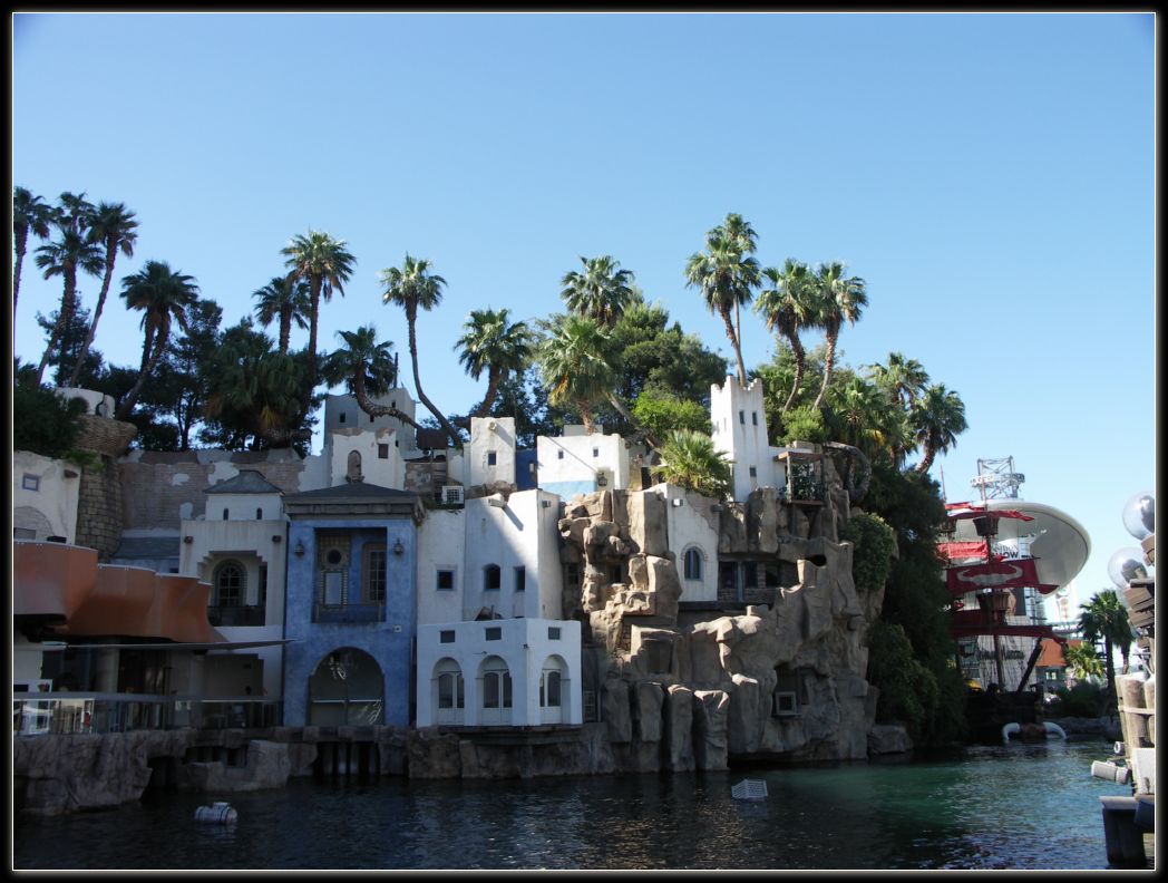 hotel treasure island