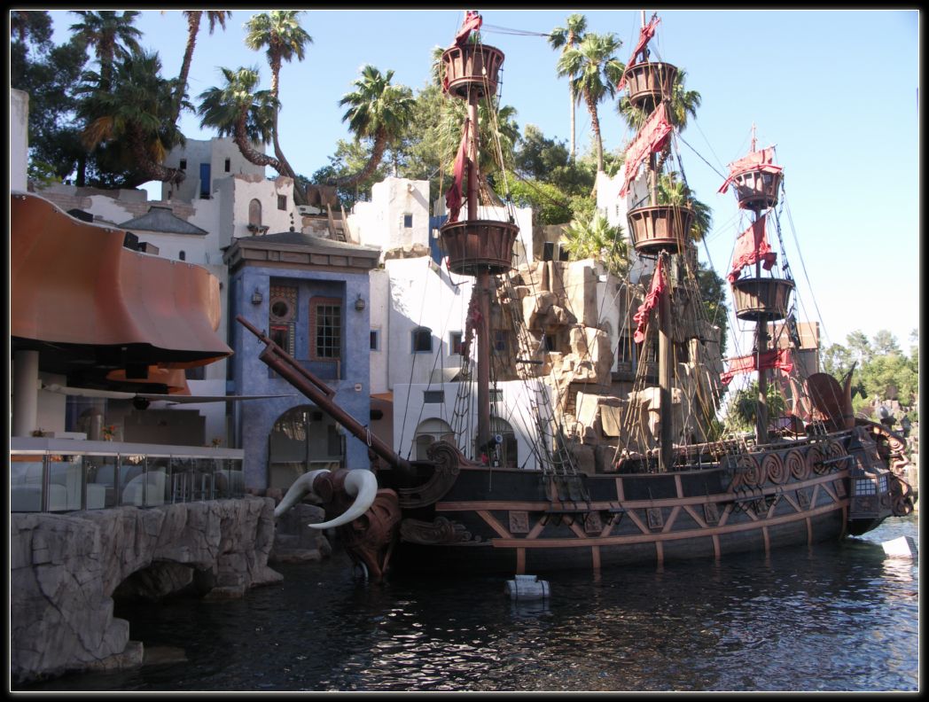 hotel treasure island